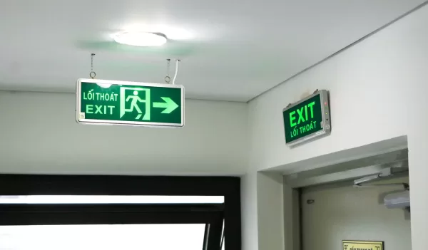 Đèn Exit và Đèn sự cố