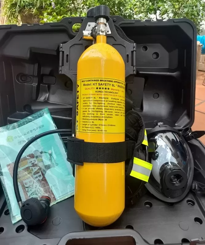 Mặt nạ phòng độc cách ly có bình dưỡng khí RHZK 6.0L/30 15 Mặt nạ phòng độc cách ly có bình dưỡng khí RHZK 6.0L