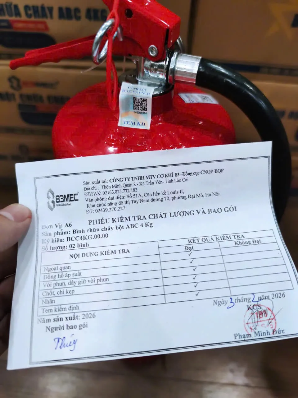 Bình chữa cháy bột ABC 4kg BQP 83MEC (Bộ Quốc Phòng) 4 Bình chữa cháy bột ABC 4kg BQP 83MEC (Bộ Quốc Phòng) 3