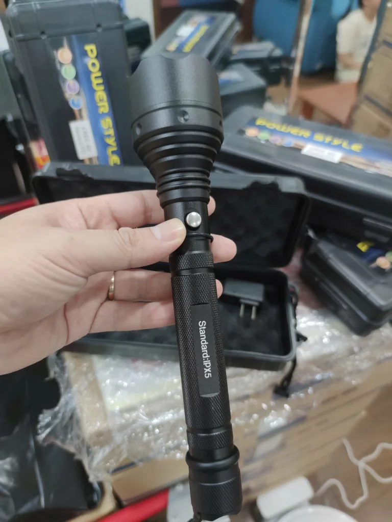 Đèn pin PCCC chống nước IPX5