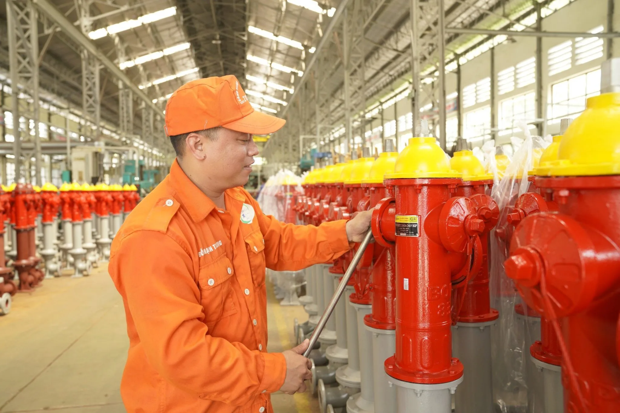 Trụ nước chữa cháy 3 cửa 83MEC-BQP